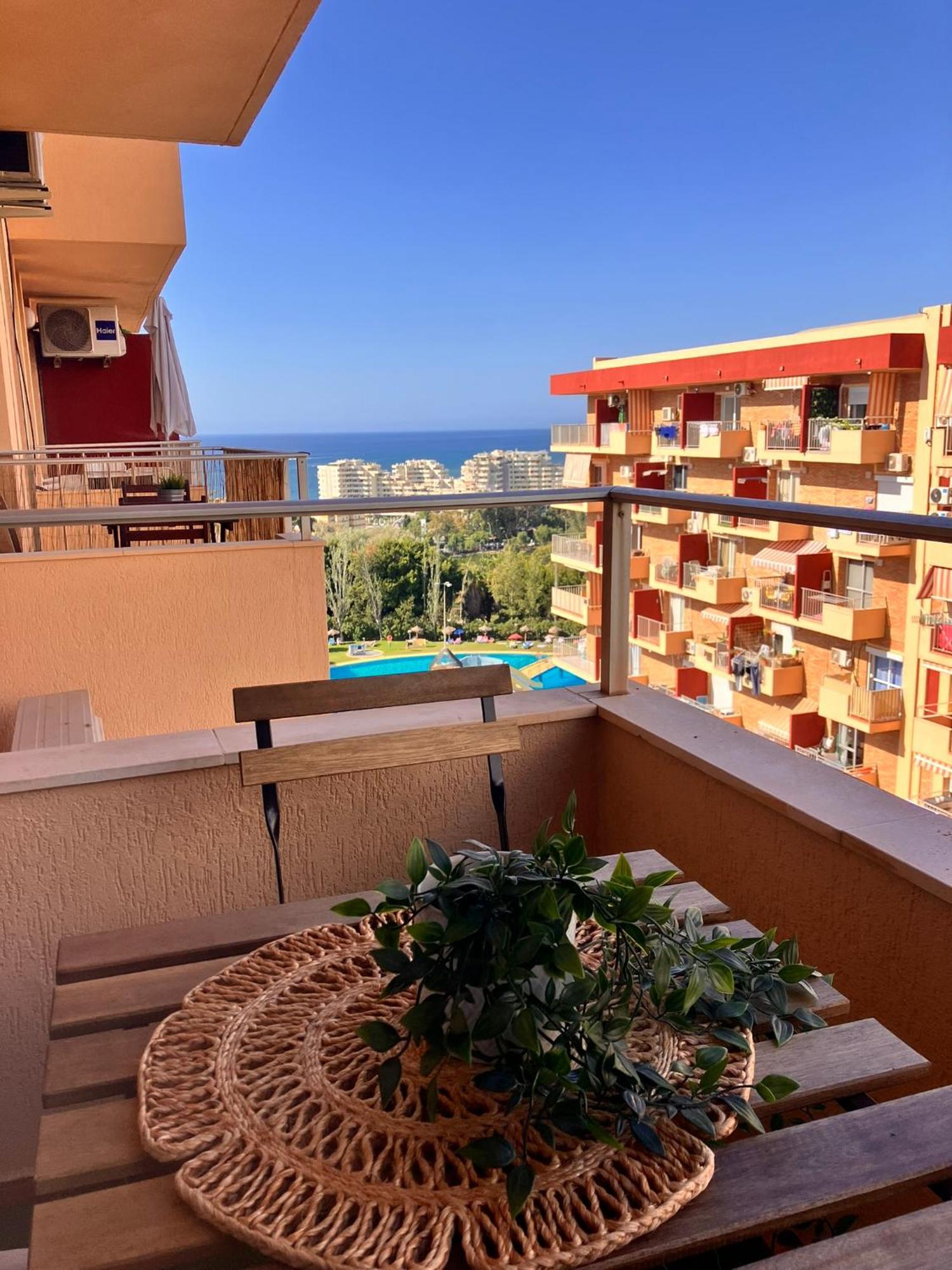 Bythewave Apartments Benalmadena Exterior photo